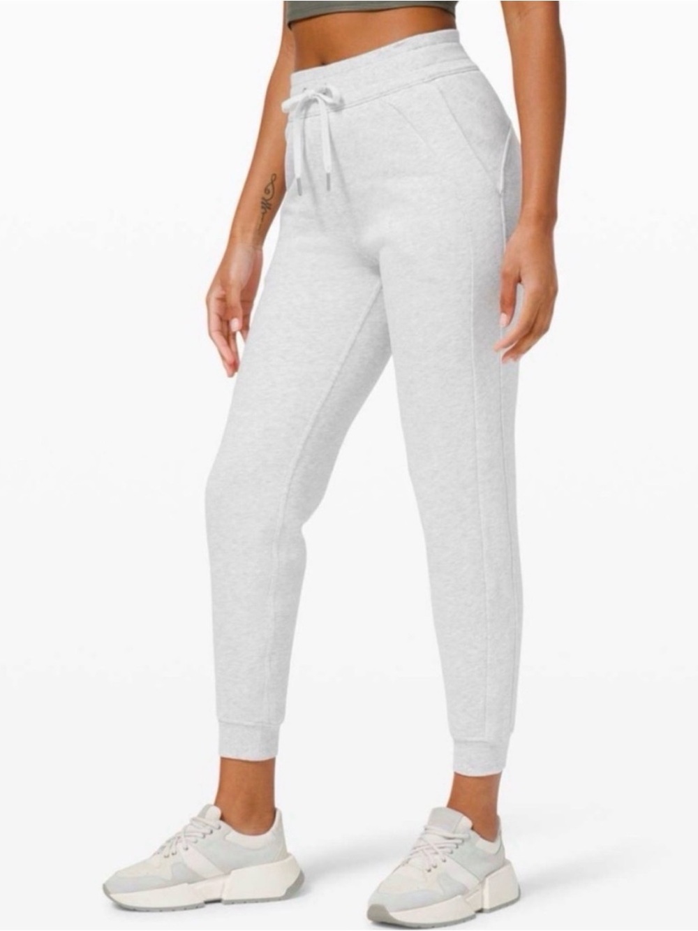 🏓Lululemon Scuba Drawstring Jogger size 4🏓